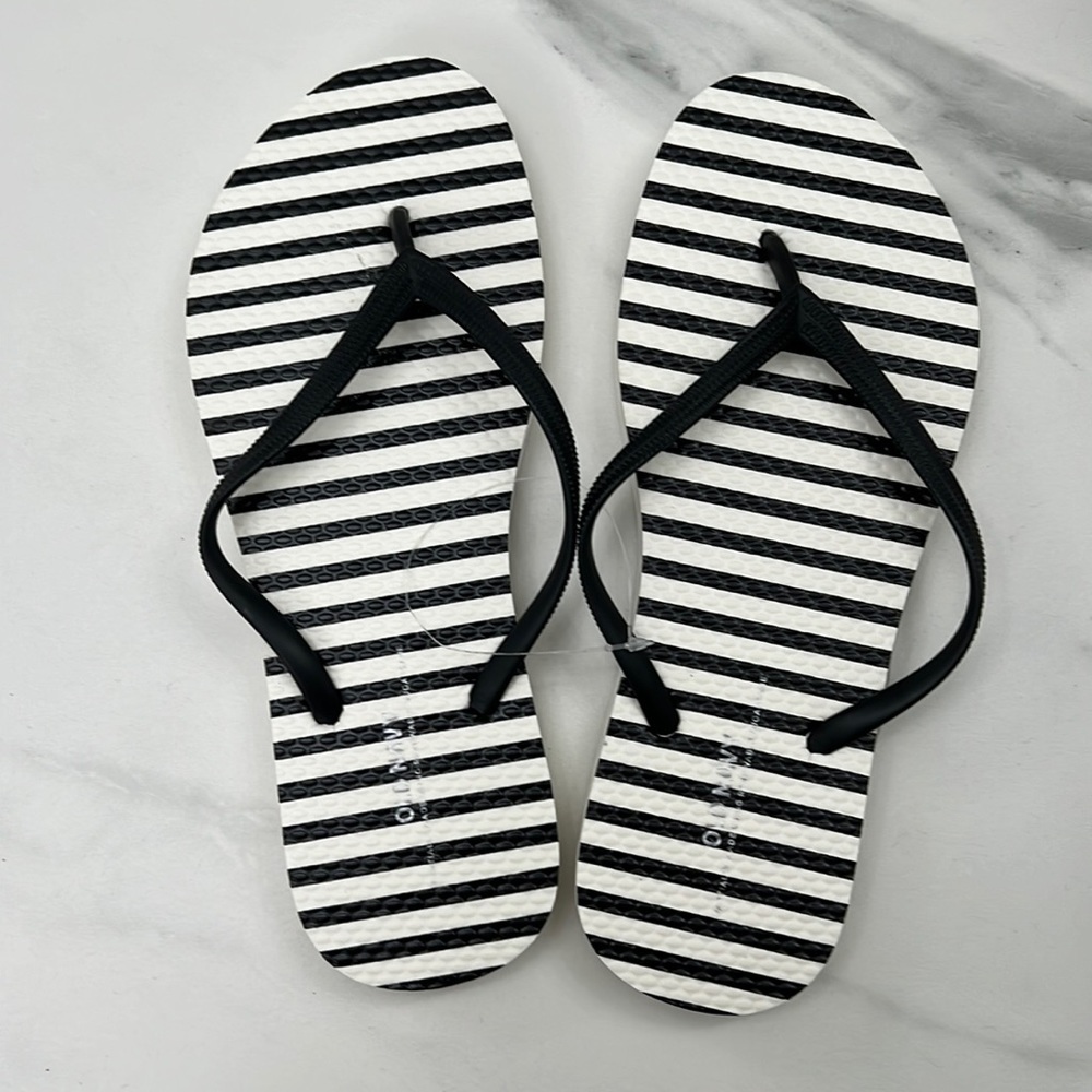 Old Navy Womens Flip Flops